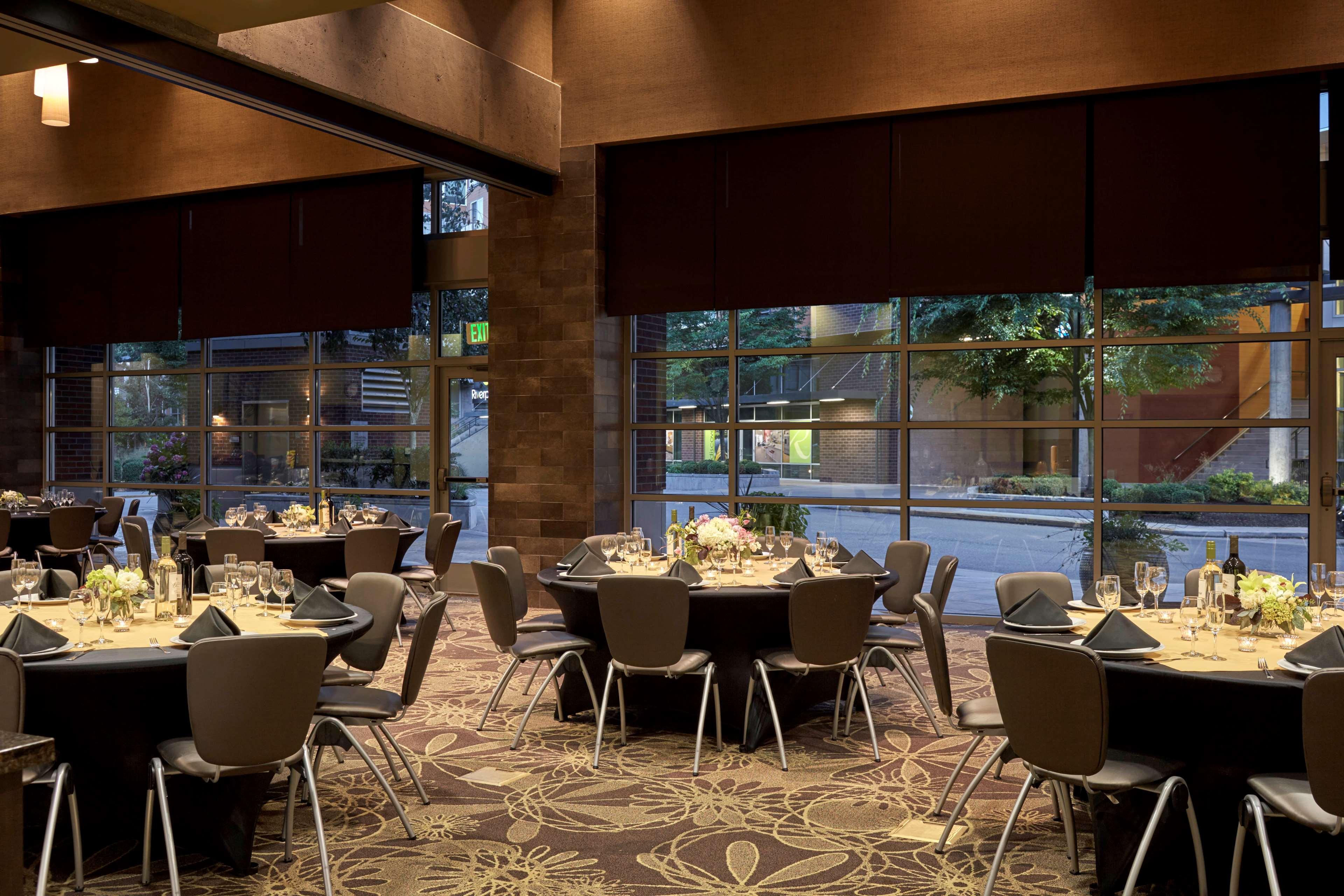 Hyatt House Seattle/Redmond Hotel Exterior photo