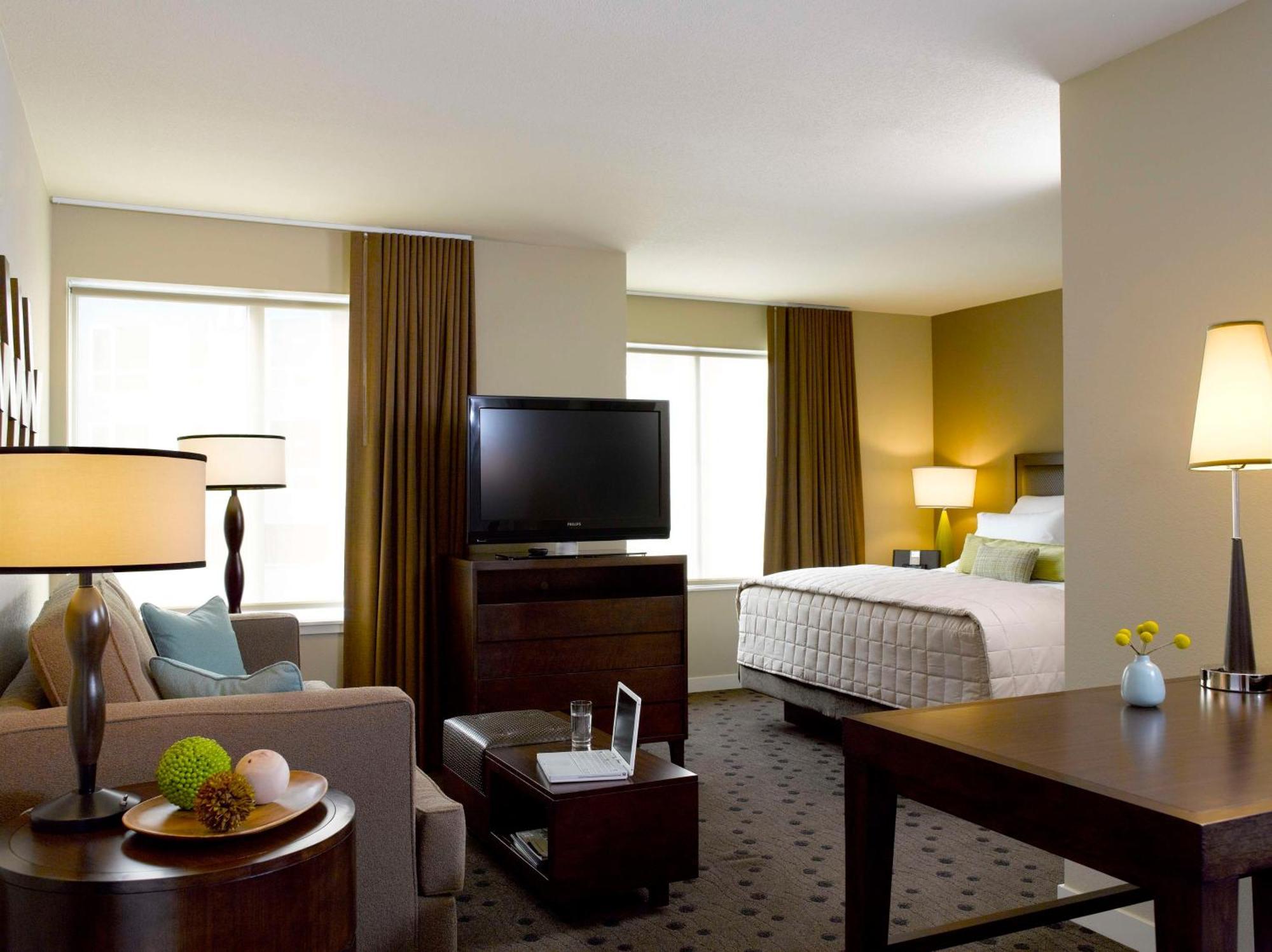 Hyatt House Seattle/Redmond Hotel Exterior photo