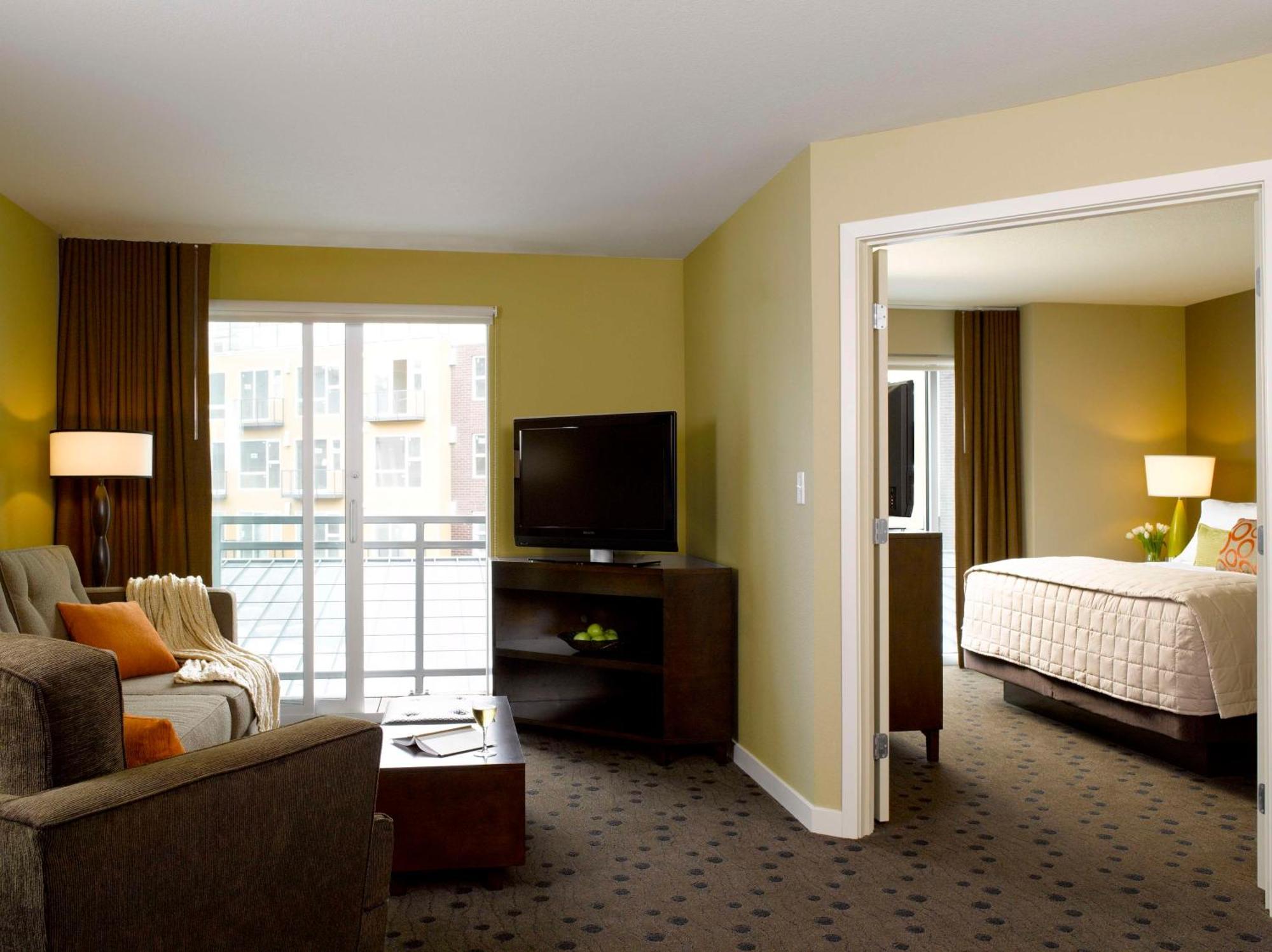 Hyatt House Seattle/Redmond Hotel Exterior photo