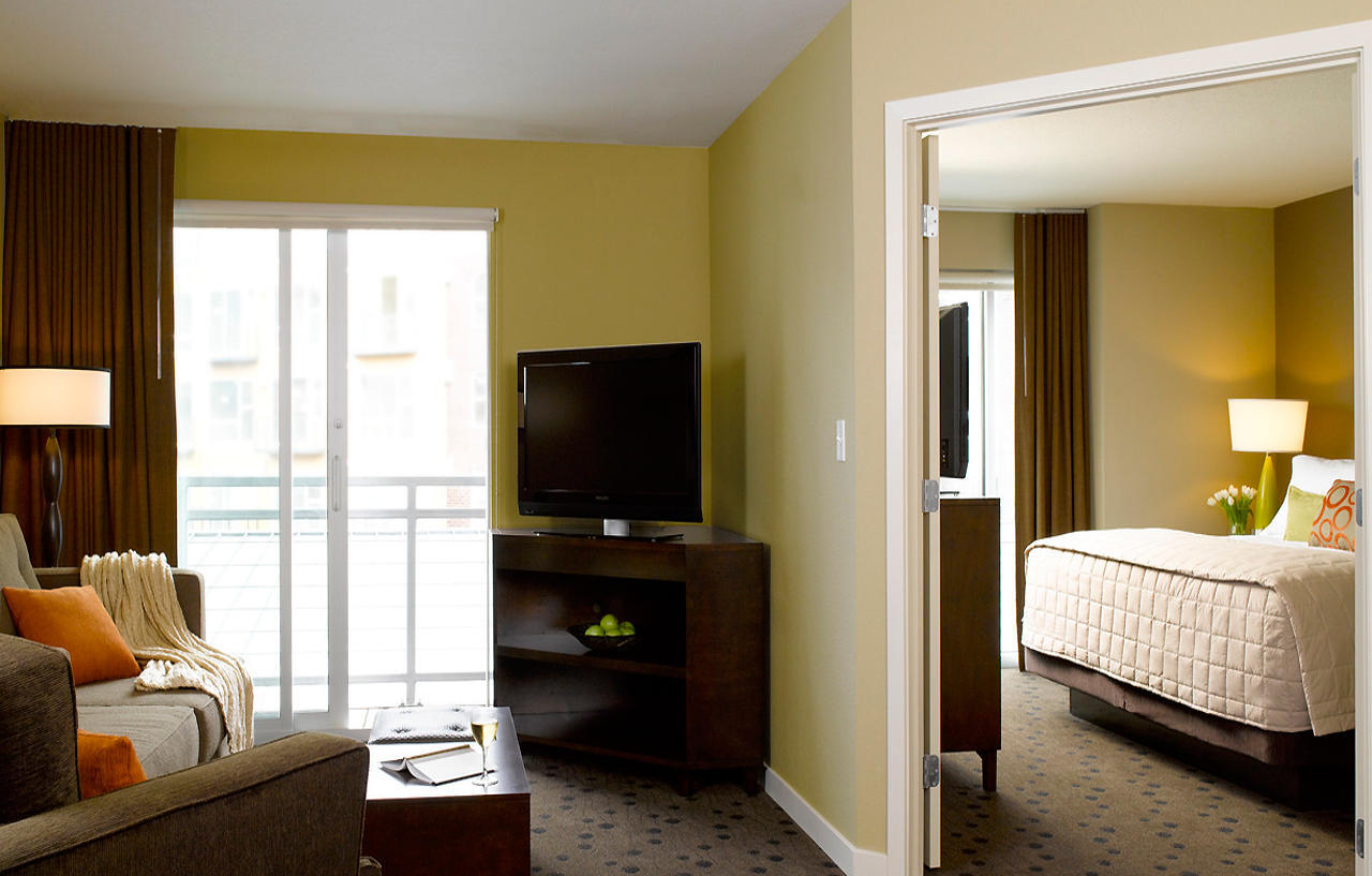 Hyatt House Seattle/Redmond Hotel Exterior photo